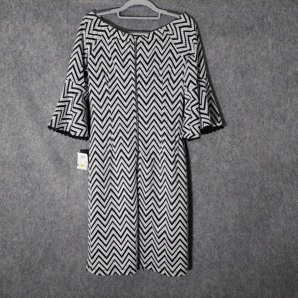 Gabby Skye Dress 8 Sheath Black Chevron Bell Sleeve Mod Retro Office Business - Picture 7 of 16